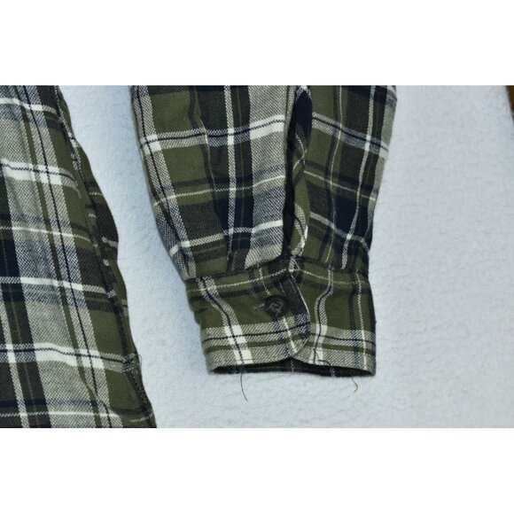 Wrangler Flannel Men's Shacket Size XL Green Plaid Sherpa Lined Button Up - Picture 7 of 13